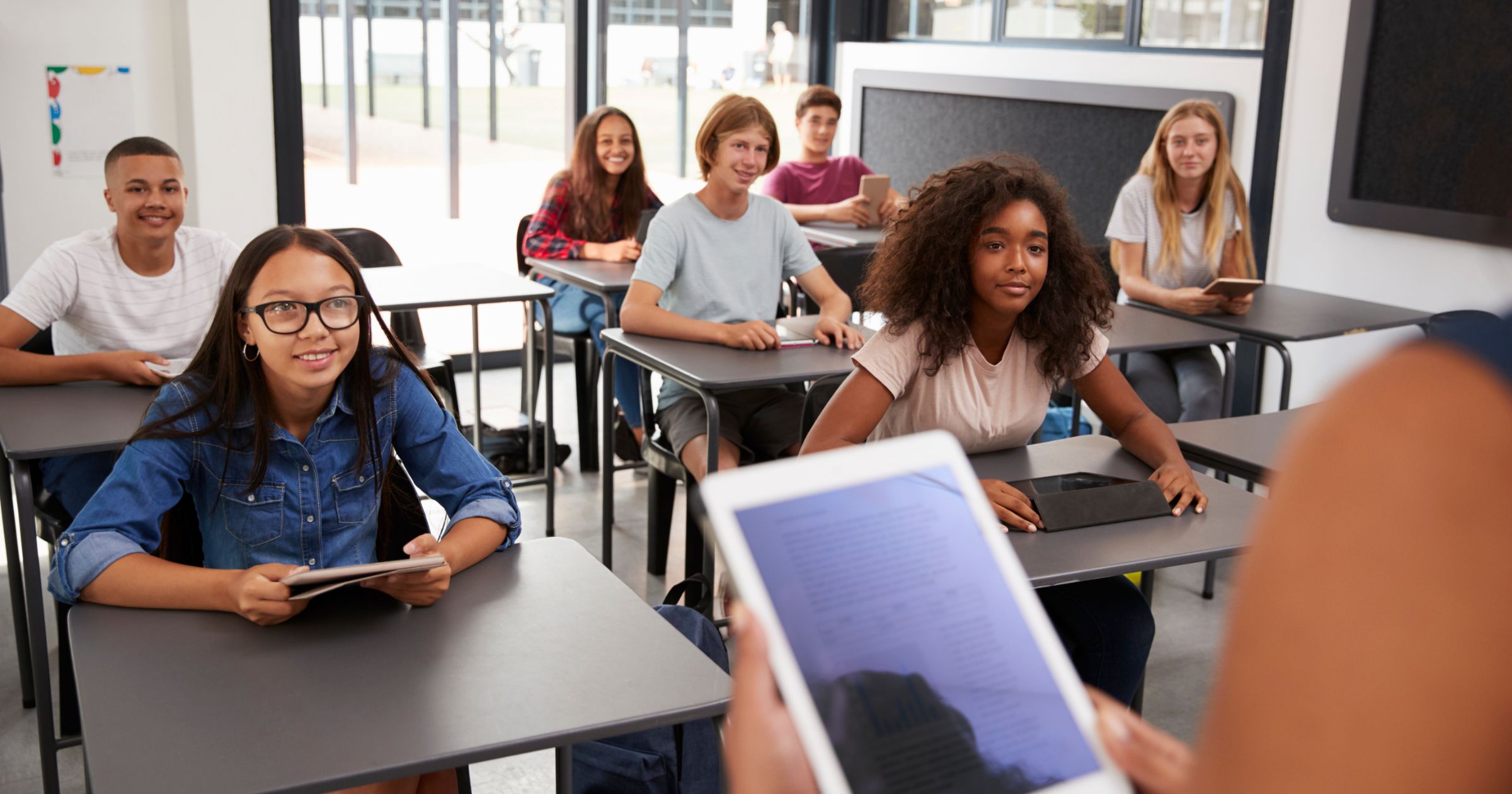 Transforma la enseñanza en el aula con recursos interactivos